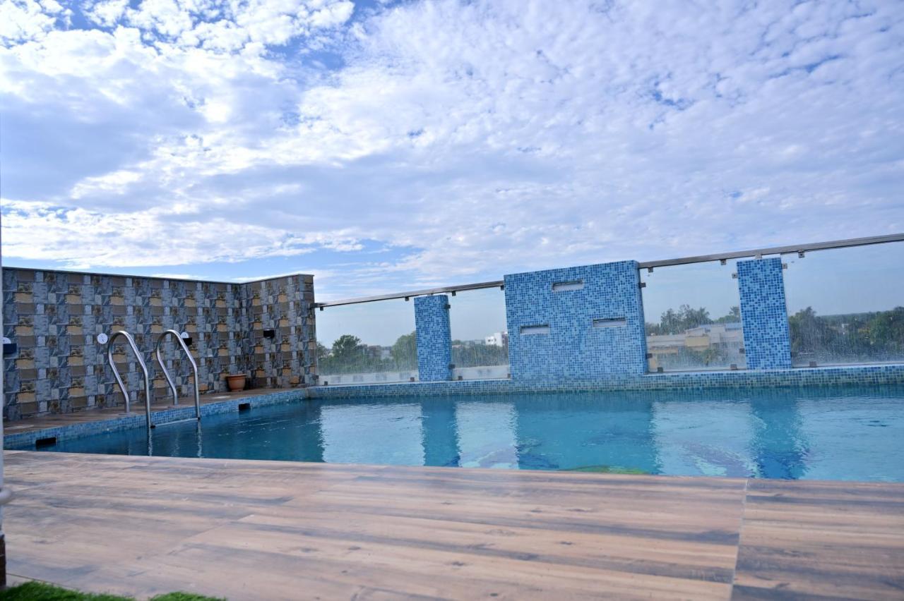 Hotel Silver Land New Digha With Rooftop Pool Zewnętrze zdjęcie