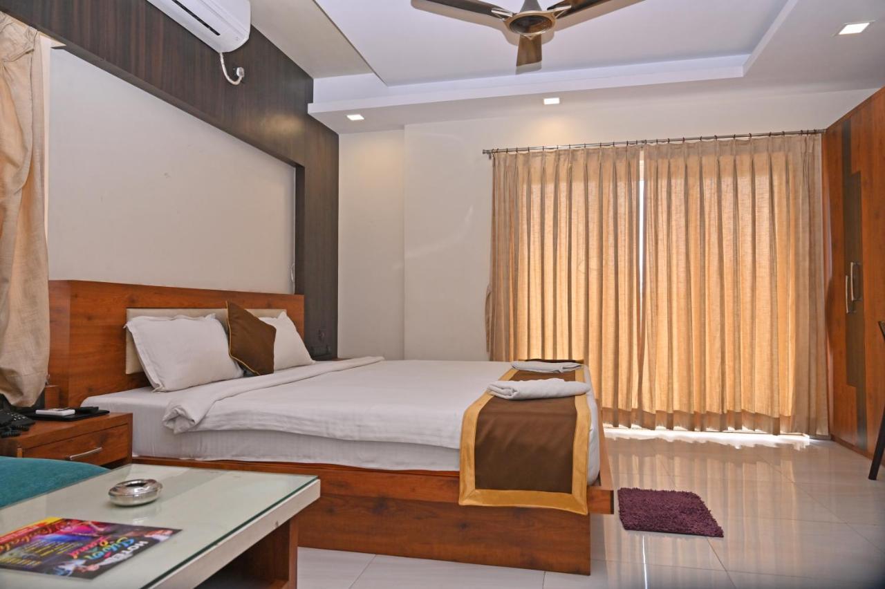 Hotel Silver Land New Digha With Rooftop Pool Zewnętrze zdjęcie