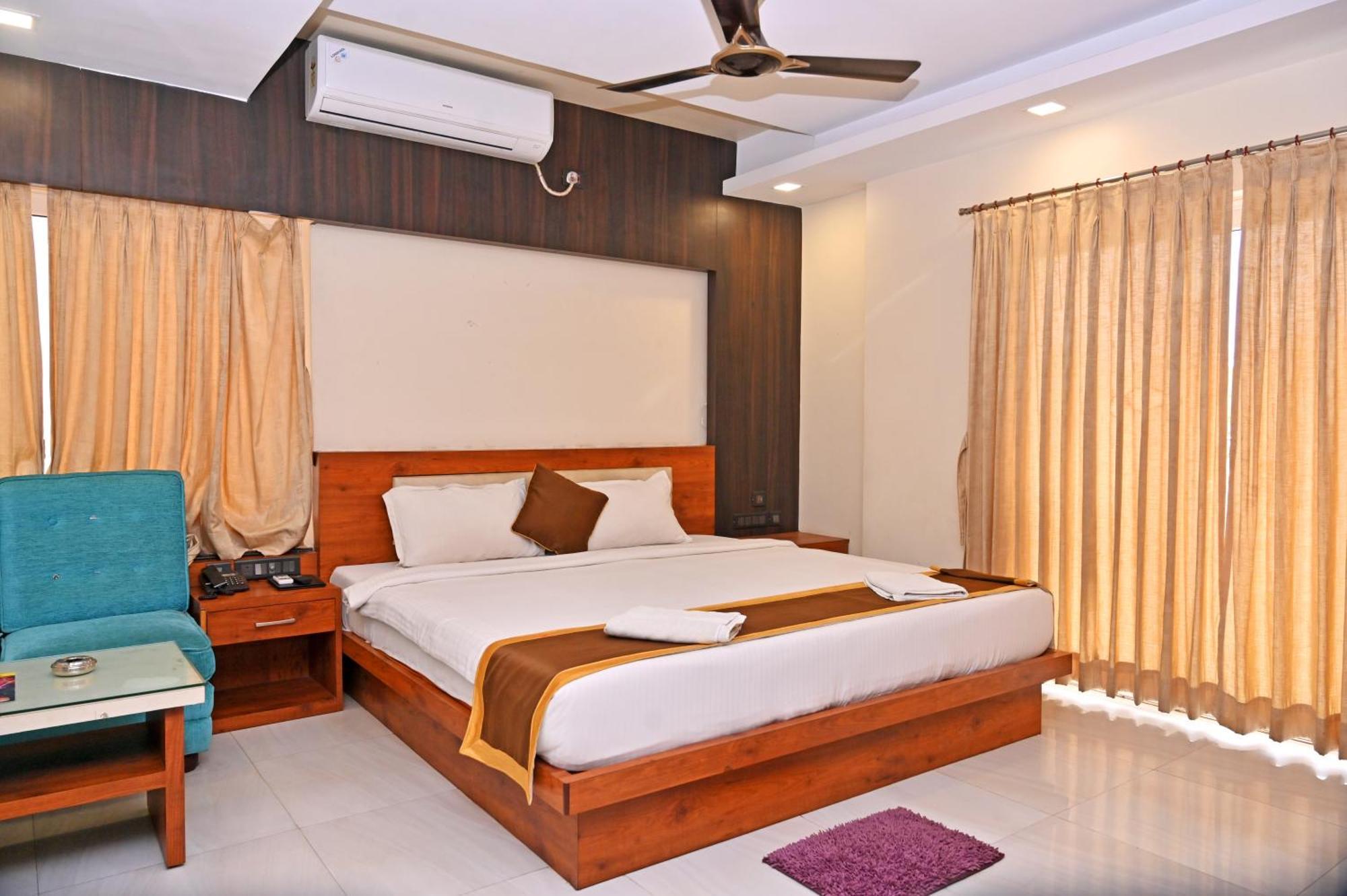 Hotel Silver Land New Digha With Rooftop Pool Zewnętrze zdjęcie